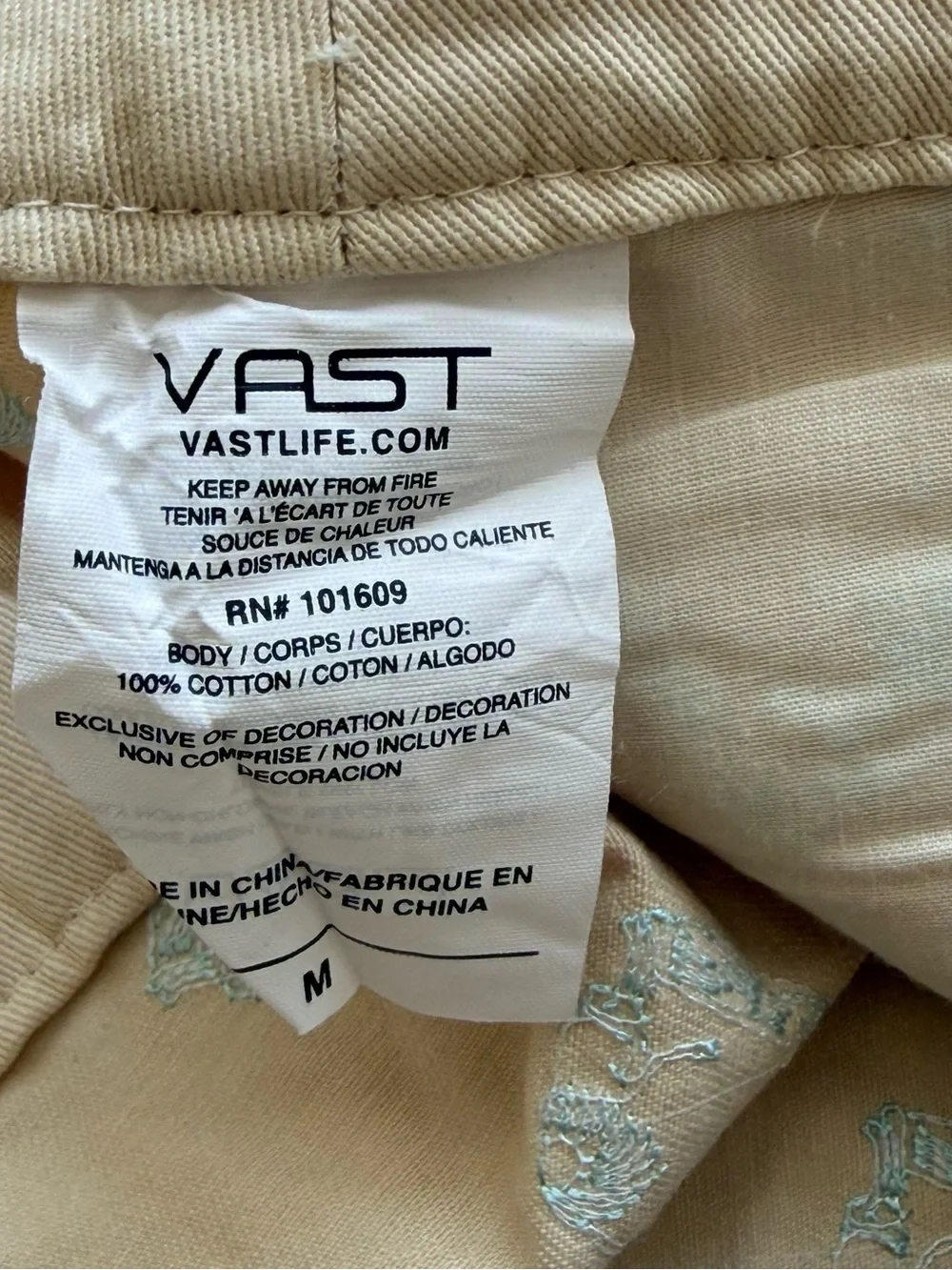 Vast Shorts Mens Medium Beige Embroidered Canvas Flat Front